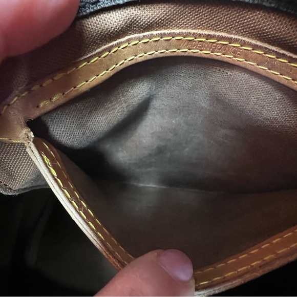 Louis Vuitton Vintage Monogram Coated Canvas Speedy 25 - Picture 11 of 16